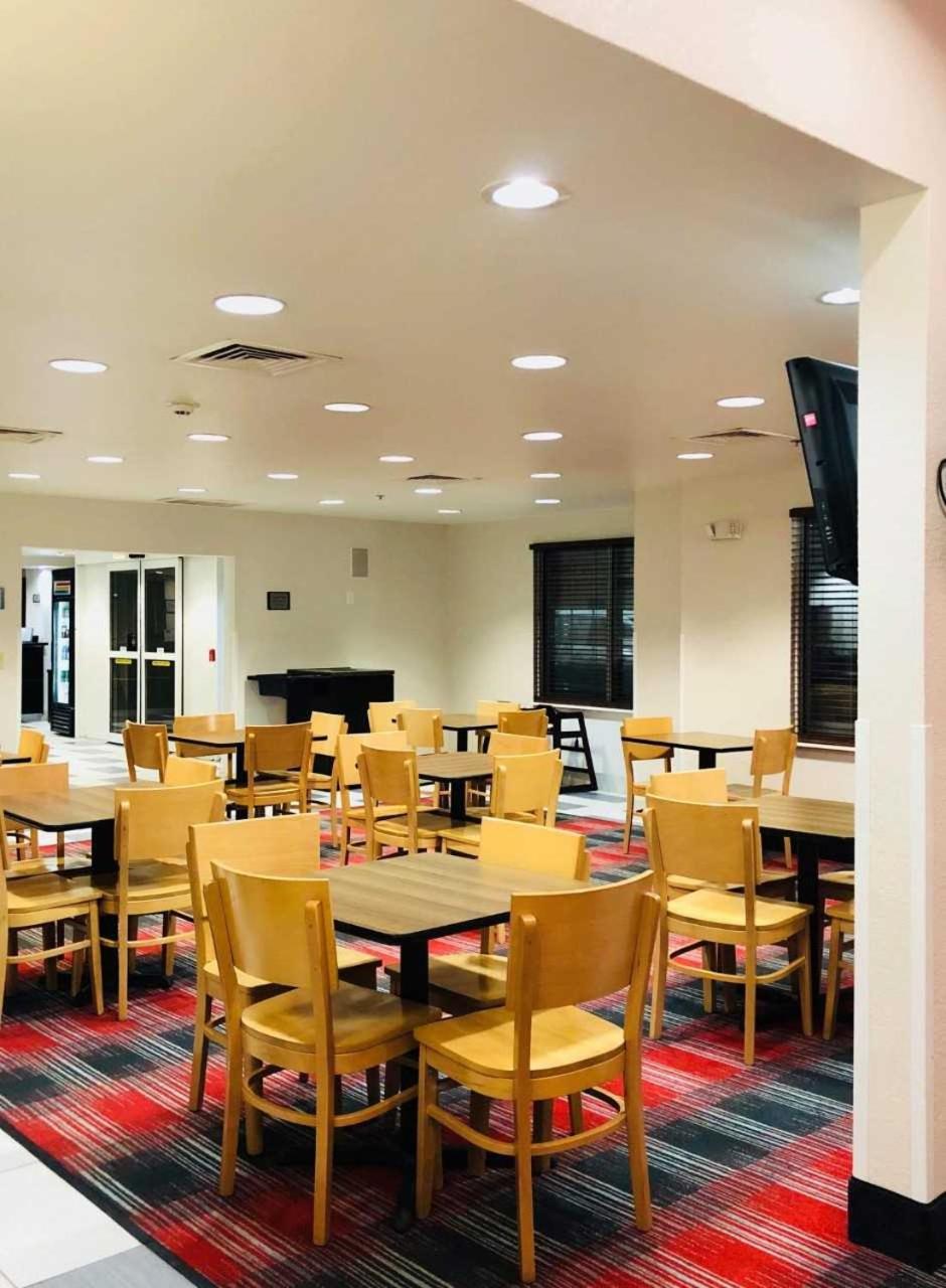 Country Inn & Suites By Radisson, Dfw Airport South, Tx Irving Eksteriør bilde